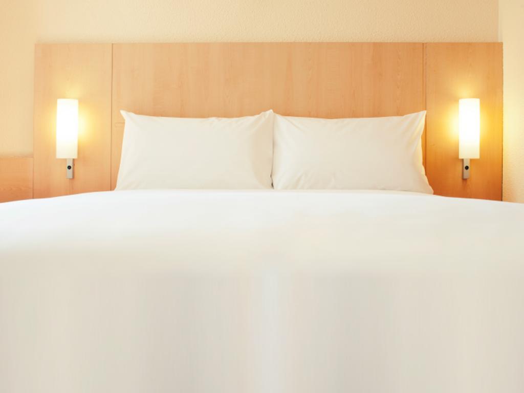 Отель Ibis Luoyang Hi Tech Dev Zone Номер фото