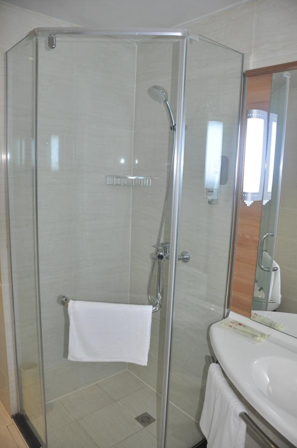 Отель Ibis Luoyang Hi Tech Dev Zone Экстерьер фото